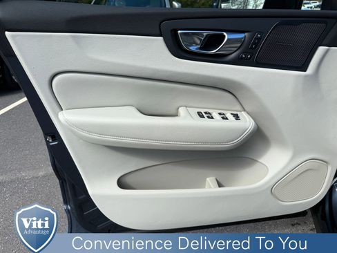 New 2026 Volvo XC60 B5 Ultra w/ Protection Package Premier AWD/4WD image 11