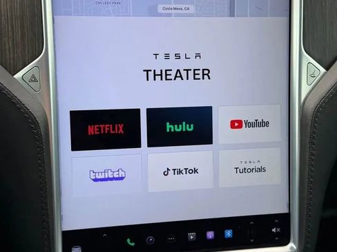 Used 2013 Tesla Model S image 10