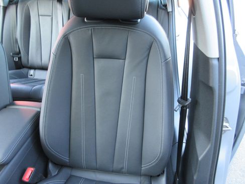 Used 2024 Audi A4 2.0T Premium image 10