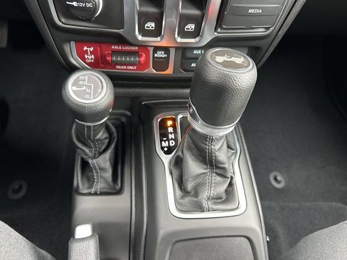 New 2026 Jeep Wrangler Sport AWD/4WD image 30