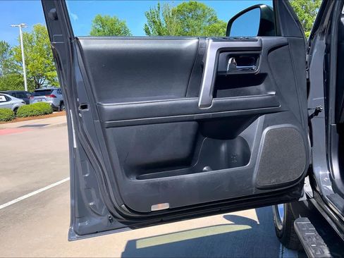 Used 2024 Toyota 4Runner SR5 Premium image 21