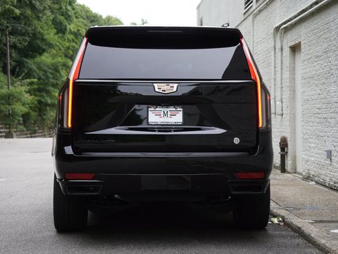 Used 2023 Cadillac Escalade Sport w/ Touring Package AWD/4WD image 6