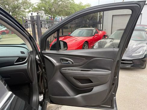 Used 2018 Buick Encore Preferred image 10