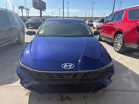 Certified 2025 Hyundai Elantra Sport image 2