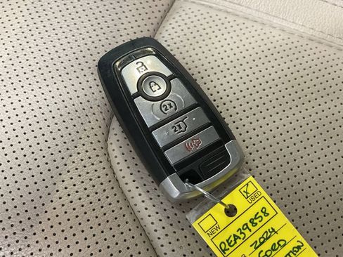 Used 2024 Ford Expedition Max Limited image 28