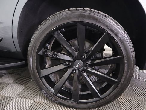 Used 2021 GMC Yukon SLT w/ SLT Premium Package image 32