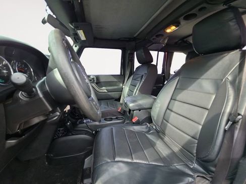 Used 2017 Jeep Wrangler Unlimited Sport AWD/4WD image 4