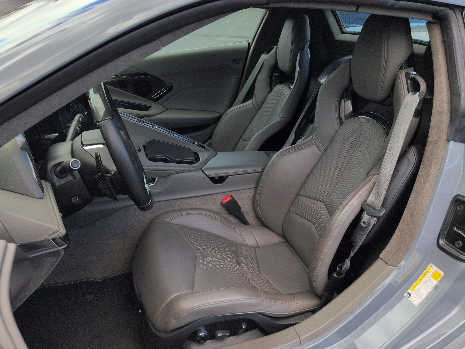 Used 2024 Chevrolet Corvette E-Ray AWD/4WD image 19