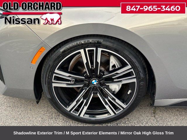 Used 2023 BMW i7 xDrive60 AWD/4WD image 10
