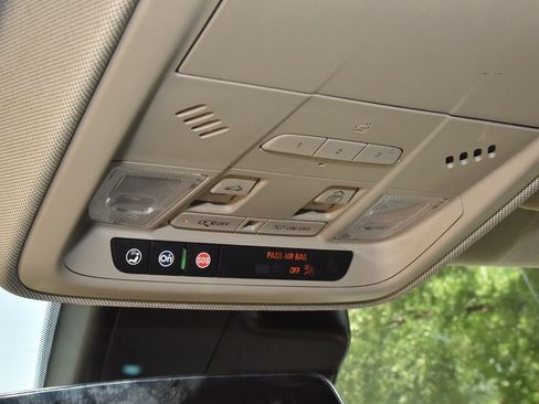 Used 2020 Cadillac XT4 Premium Luxury w/ Cold Weather Package FWD image 24