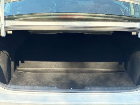 Used 2023 Hyundai Elantra SEL FWD image 34