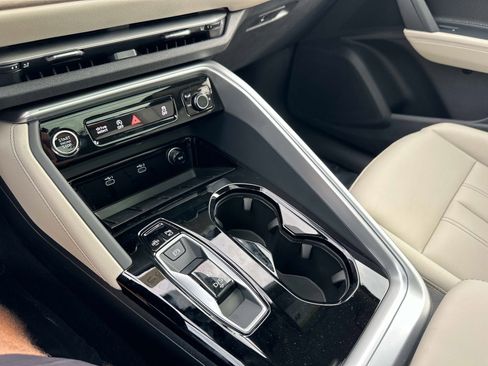 New 2025 Audi Q5 Premium image 27