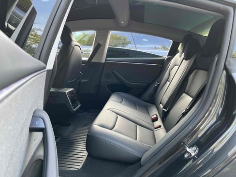 Used 2024 Tesla Model 3 Long Range RWD image 8