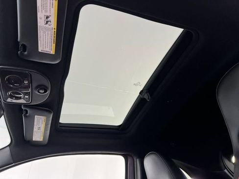 Used 2018 FIAT 500 Abarth w/ Popular Equipment Package image 17