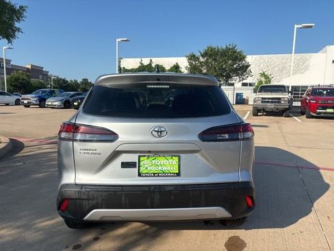 Used 2026 Toyota Corolla Cross L FWD image 6