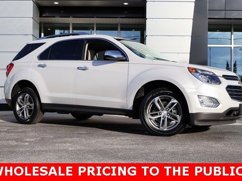Used 2017 Chevrolet Equinox Premier w/ Enhanced Convenience Package image 2