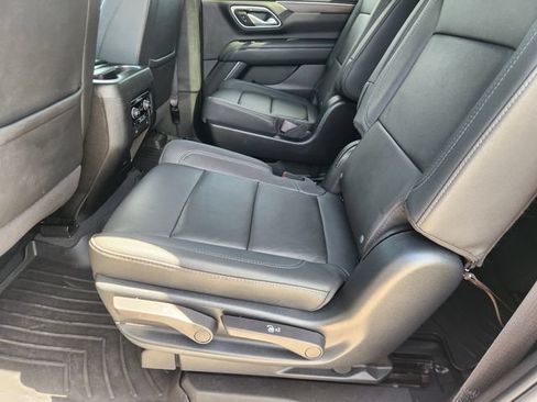 Used 2023 Chevrolet Tahoe Z71 w/ Luxury Package AWD/4WD image 30