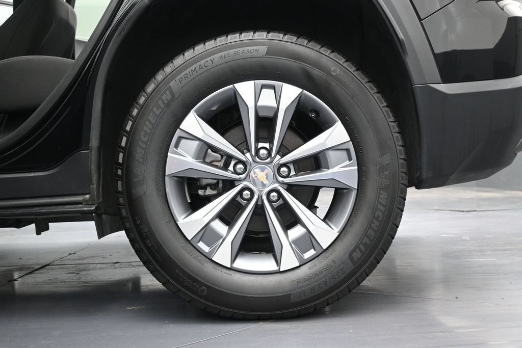 Certified 2026 Chevrolet Equinox LT AWD/4WD image 14