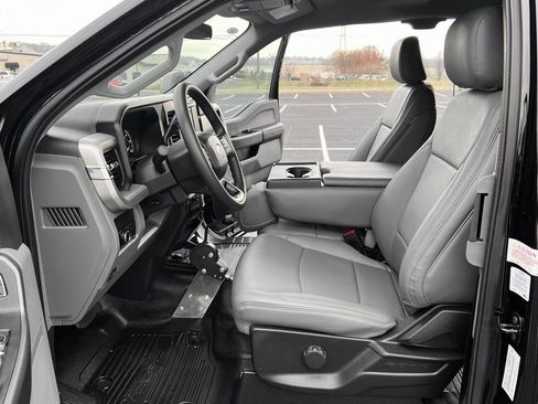 Used 2024 Ford F550 4x4 SuperCab Super Duty image 4