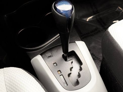 Used 2012 Toyota Prius C One FWD image 33