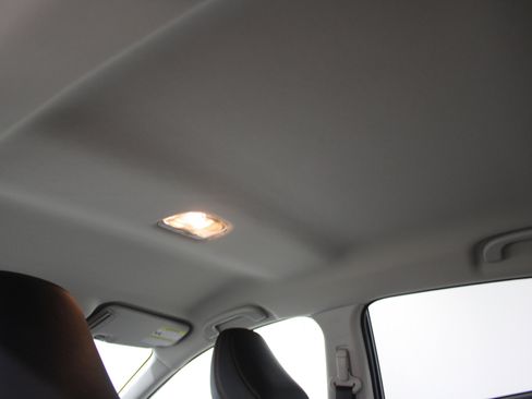 Certified 2024 Subaru Crosstrek 2.5i Limited image 19