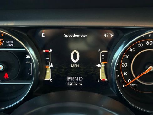 Used 2021 Jeep Wrangler Unlimited Sport image 31