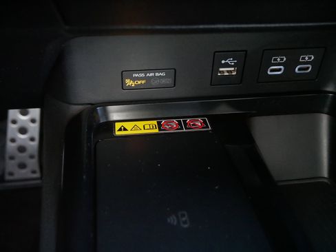 Certified 2025 Toyota Camry SE image 28