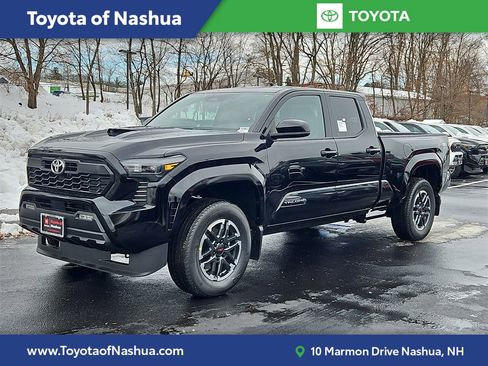 New 2025 Toyota Tacoma TRD Sport image 1