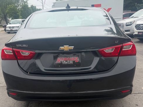 Used 2017 Chevrolet Malibu LT FWD image 12
