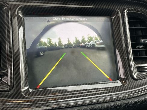 Used 2018 Dodge Challenger SRT Hellcat RWD image 33