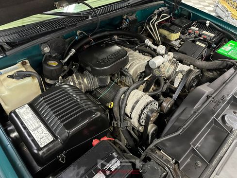 Used 1996 Chevrolet Silverado 3500 2WD Extended Cab image 47