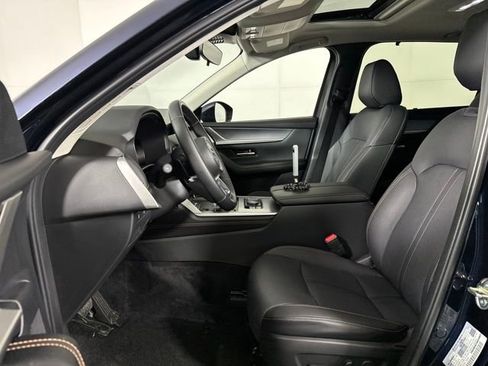 Used 2025 MAZDA CX-90 Plug-In Hybrid w/ Preferred image 11