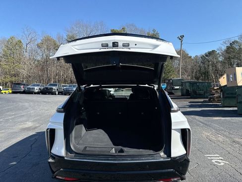 Used 2025 Cadillac Lyriq Luxury image 34