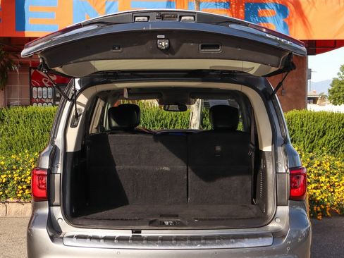 Used 2019 INFINITI QX80 Luxe image 8