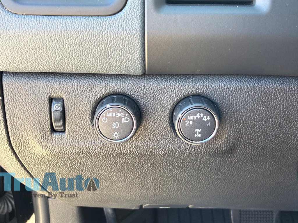 Used 2021 Chevrolet Colorado Z71 w/ Z71 Midnight Edition AWD/4WD image 35