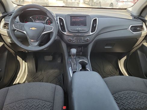 Used 2024 Chevrolet Equinox LT w/ LPO, Floor Liner Package FWD image 9