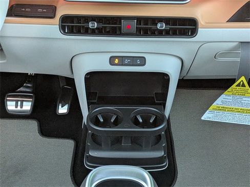 New 2025 Volkswagen ID. Buzz Pro S Plus image 19