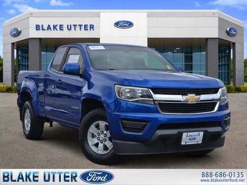 Used 2018 Chevrolet Colorado W/T w/ WT Convenience Package RWD image 1