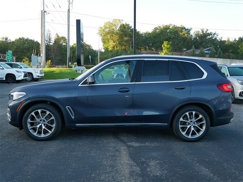 Used 2021 BMW X5 xDrive40i w/ Premium Package image 3