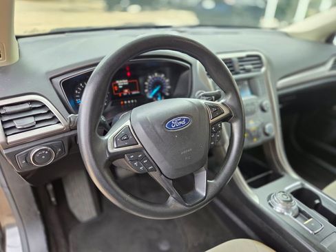 Used 2019 Ford Fusion S FWD image 12