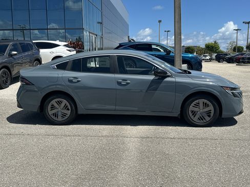 New 2026 Nissan Sentra SV FWD image 6