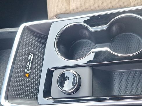 New 2026 Chevrolet Equinox ACTIV w/ Convenience Package III image 28