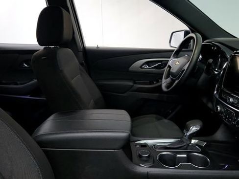 Certified 2023 Chevrolet Traverse LT image 24