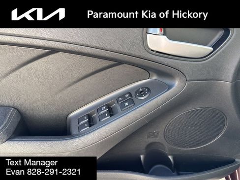 Used 2017 Kia Forte LX FWD image 14