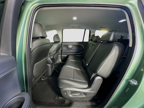 New 2026 Hyundai Ioniq 9 SEL image 17