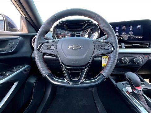New 2026 Chevrolet Trax RS w/ Sunroof Package FWD image 16