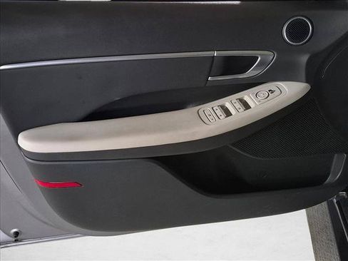 Used 2022 Hyundai Sonata SEL w/ Convenience Package FWD image 7