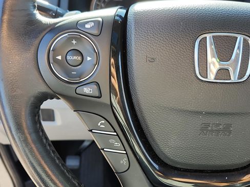 Used 2016 Honda Pilot Touring image 20