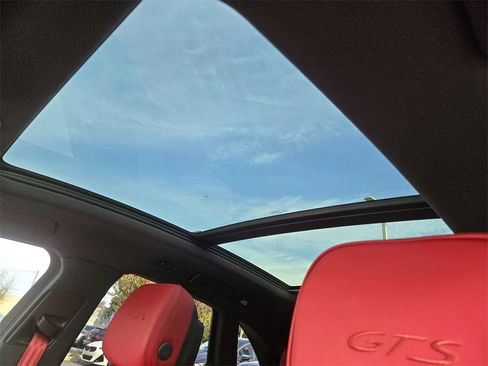 Used 2021 Porsche Macan GTS image 22