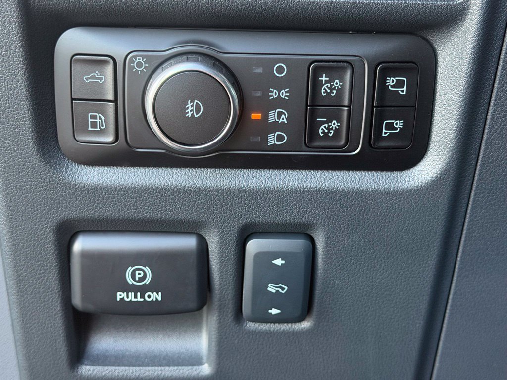 Used 2025 Ford F150 Lariat w/ Equipment Group 501A Mid AWD/4WD image 31